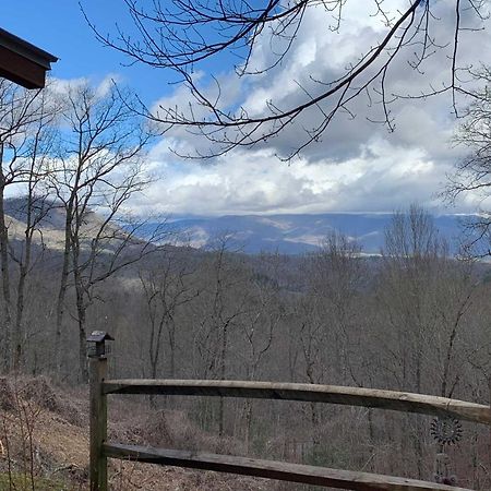 Cozy Cabin With Hot Tub And Smoky Mountain Views! Βίλα Bryson City Εξωτερικό φωτογραφία