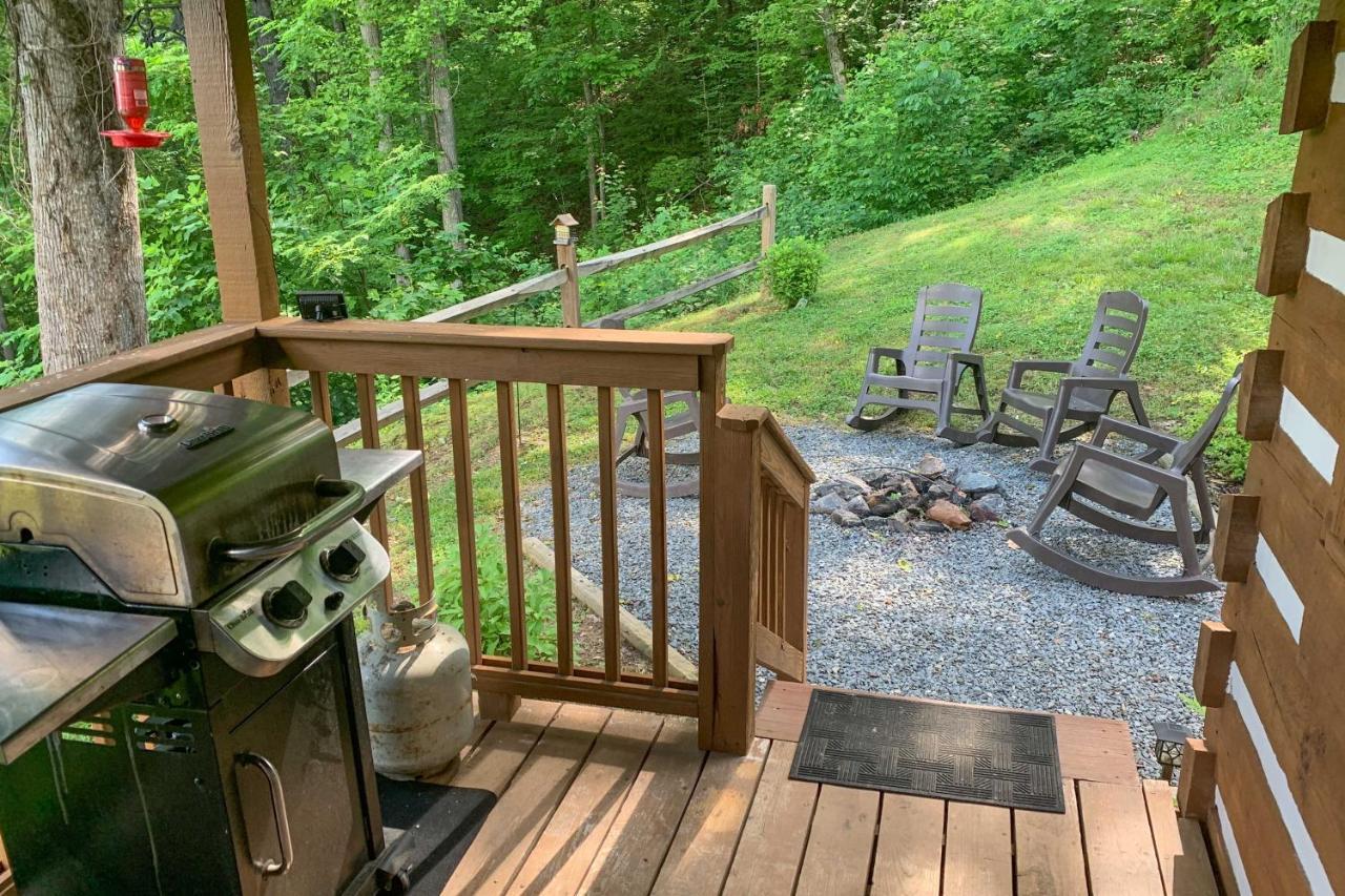 Cozy Cabin With Hot Tub And Smoky Mountain Views! Βίλα Bryson City Εξωτερικό φωτογραφία