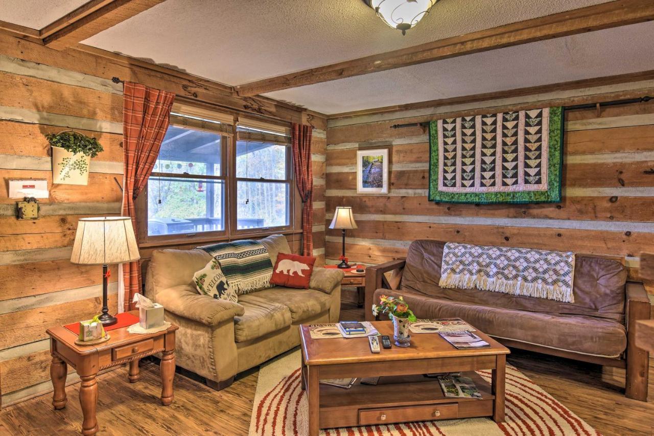 Cozy Cabin With Hot Tub And Smoky Mountain Views! Βίλα Bryson City Εξωτερικό φωτογραφία