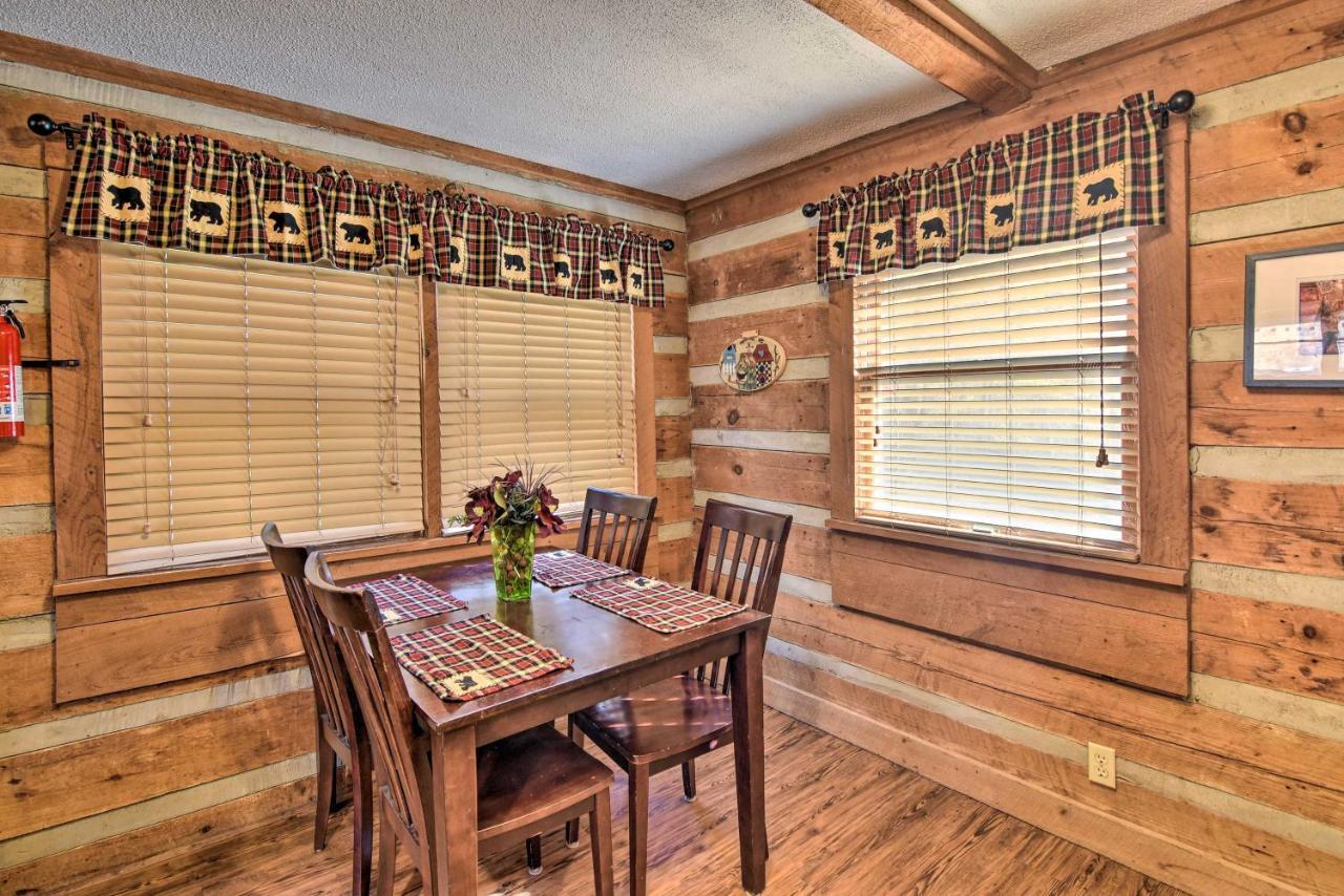 Cozy Cabin With Hot Tub And Smoky Mountain Views! Βίλα Bryson City Εξωτερικό φωτογραφία