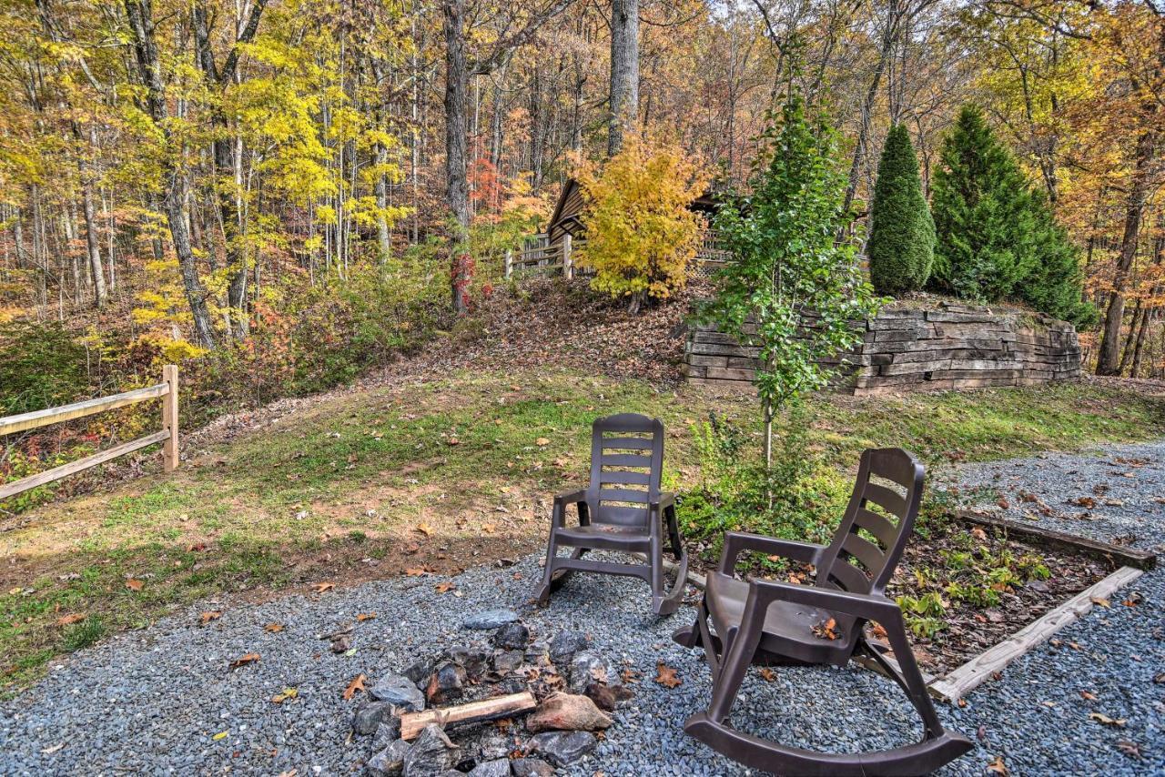 Cozy Cabin With Hot Tub And Smoky Mountain Views! Βίλα Bryson City Εξωτερικό φωτογραφία